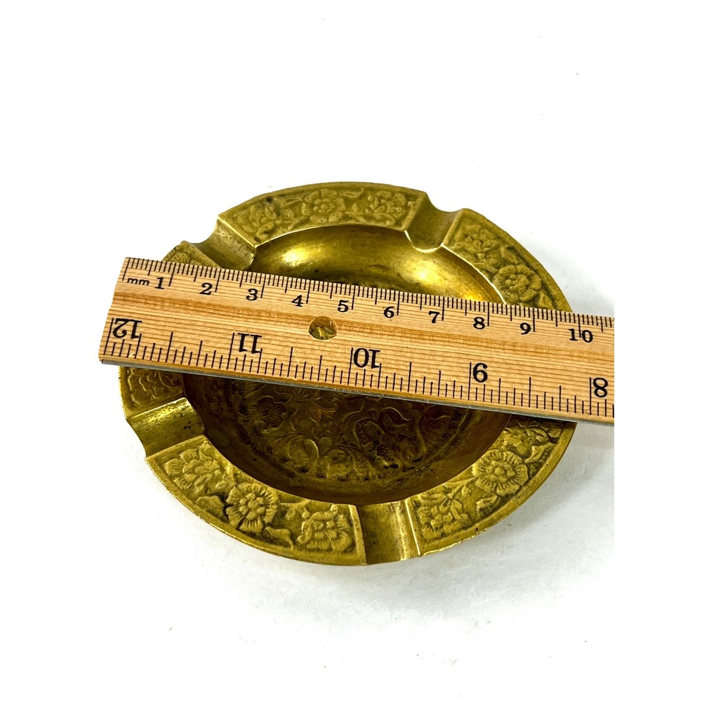 Vintage Ornate Embossed Brass Floral Ashtray Round Gold Tone Trinket Dish 4 Inch - Picture 8 of 9